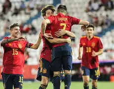 JackeyLove与90激战西班牙队分钟，险胜胜负难料！，浓眉哥焦点对战赢得满堂喝彩的简单介绍